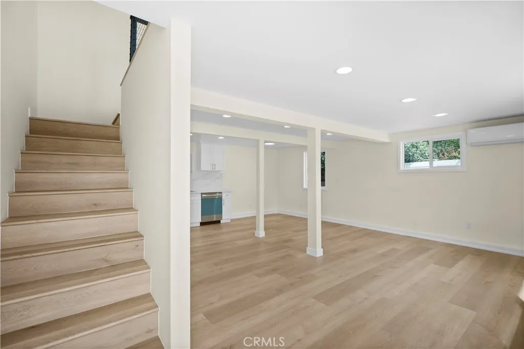 5126 Marvale, View Park, California 90043 home-pic-26